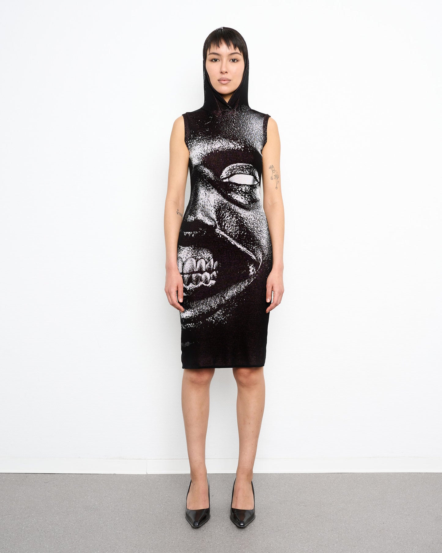 GAUGE hooded fine knit dress