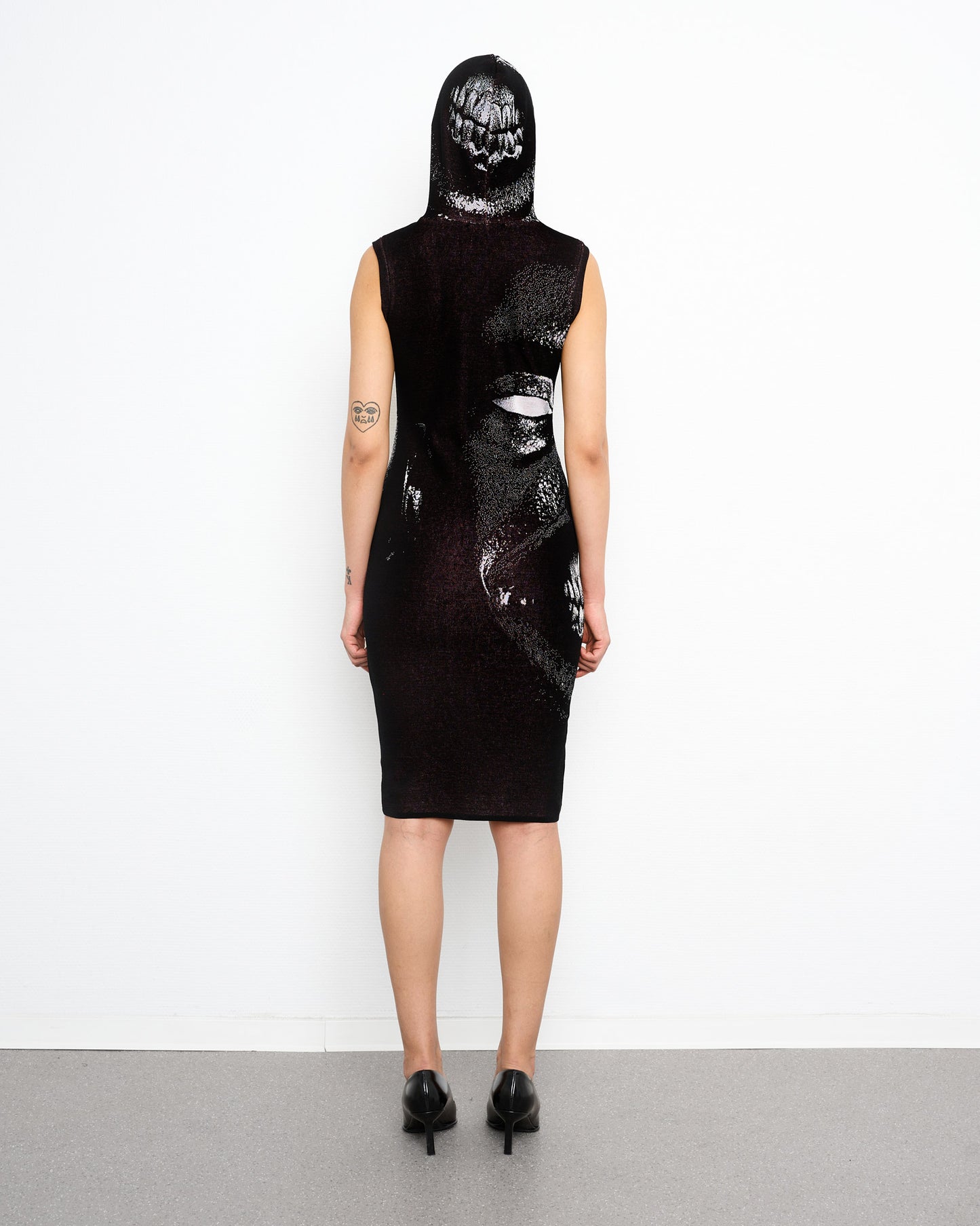 GAUGE hooded fine knit dress