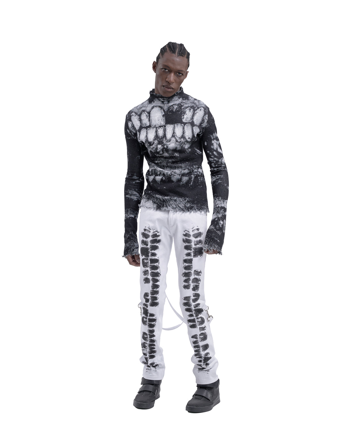 DENTES fine knit distressed turtleneck
