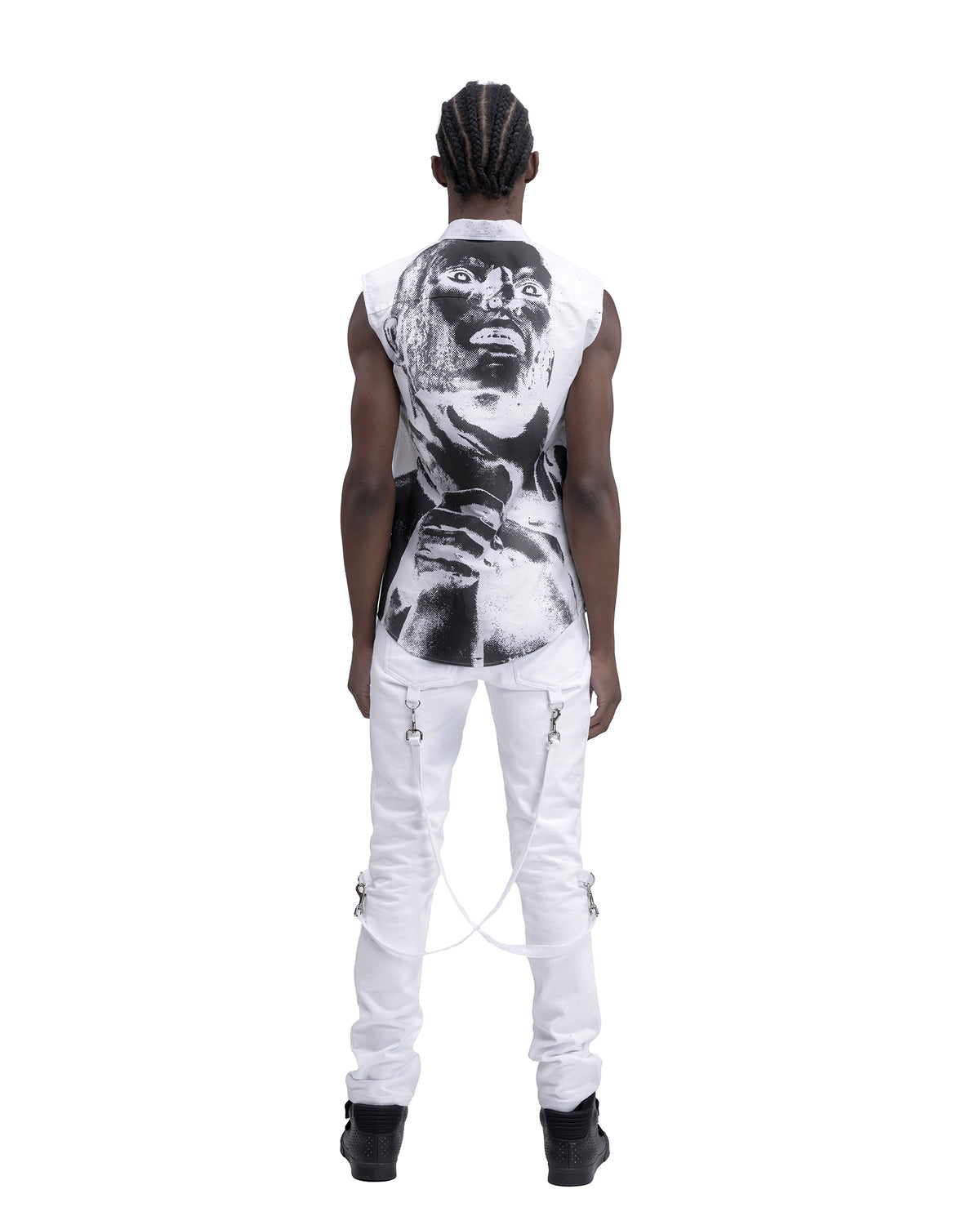 CHOKE sleeveless button down