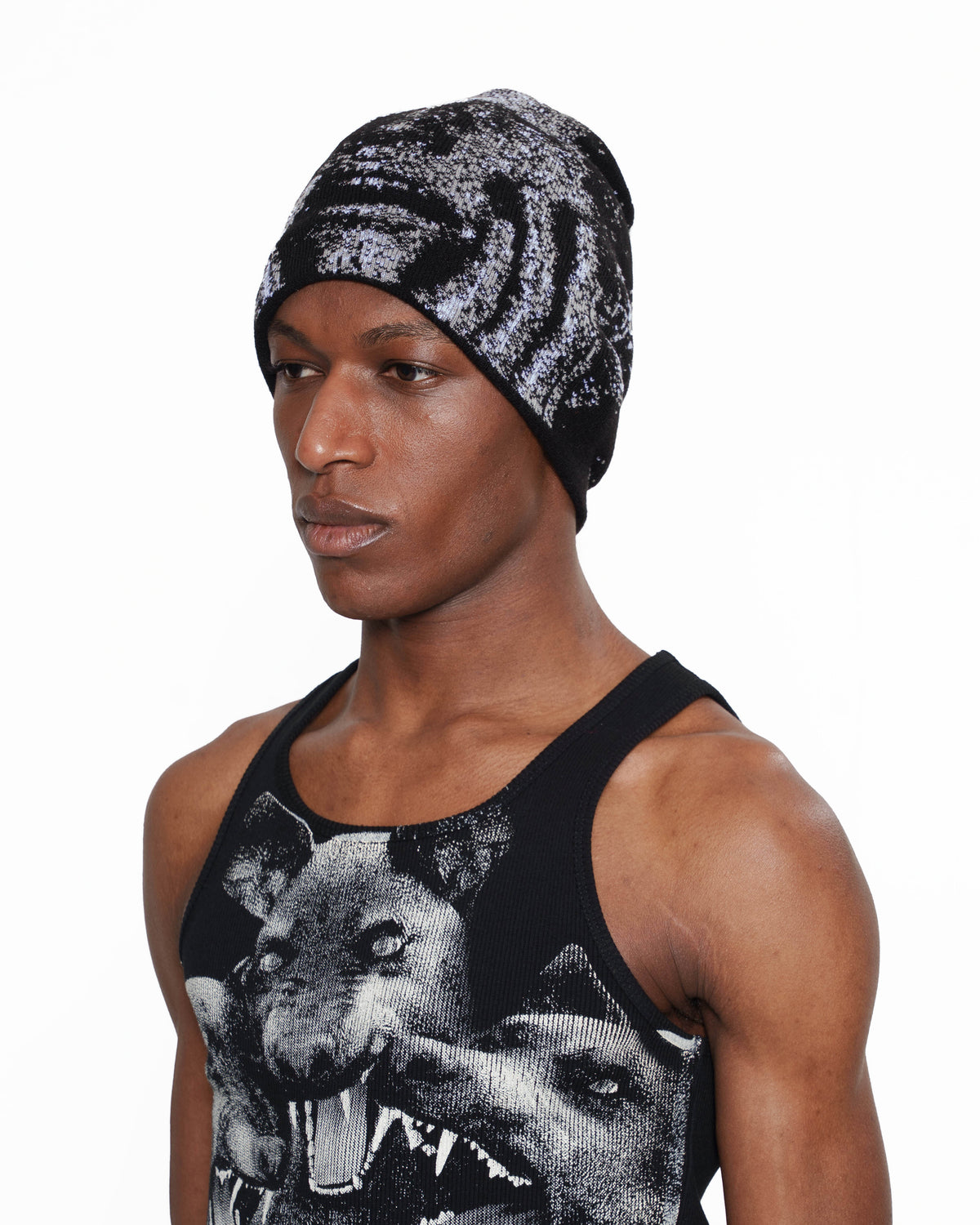 COVET beanie BLACK