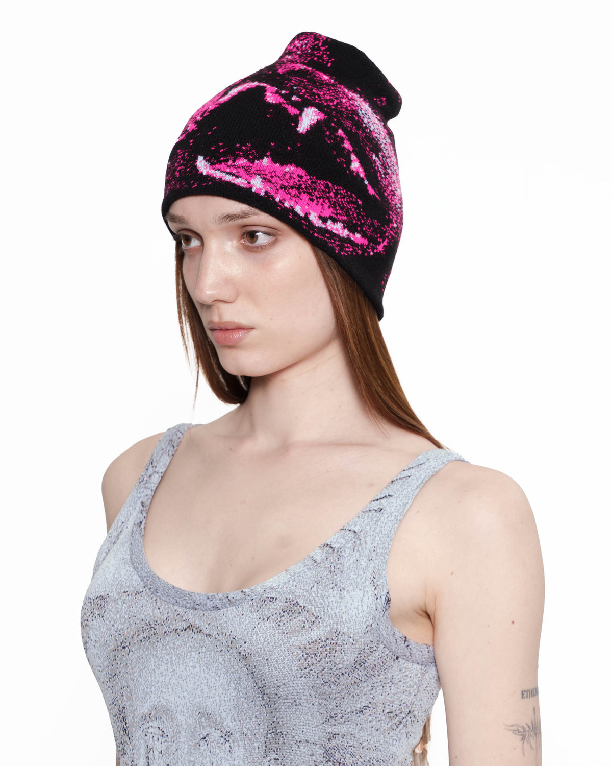 CANINE beanie NEON PINK