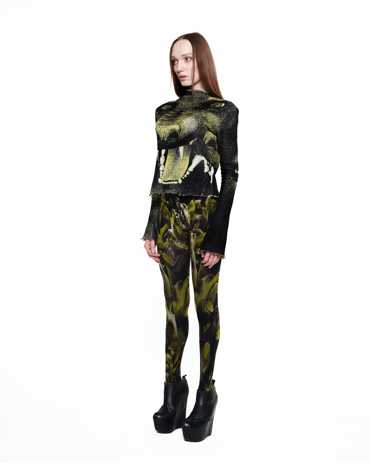 CANINE fine knit distressed turtleneck GREEN