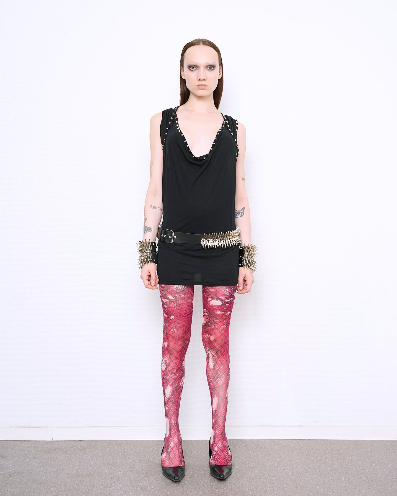 SPIKED belt